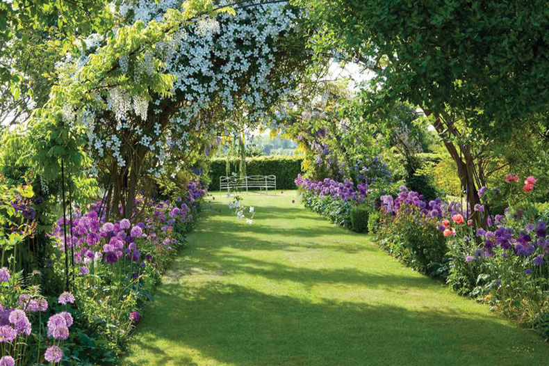 Kathy Brown's Garden & Bedford Market