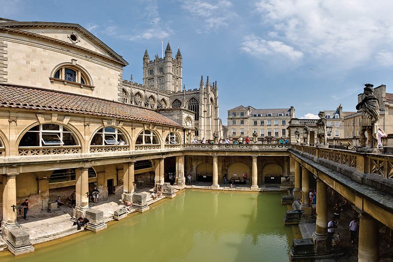 Highclere Castle, Bath & The Charming Cotswolds 