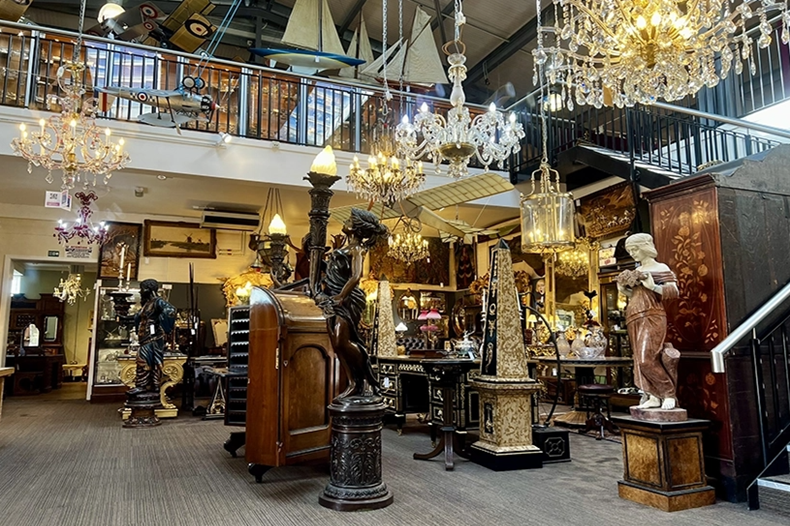 Hemswell Antiques Centre & Lincoln Cathedral Quarter