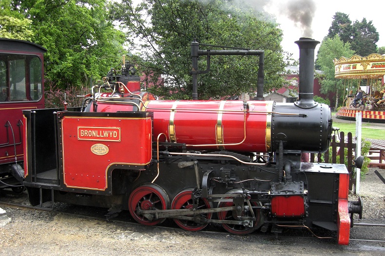 Vintage Day Out to Bressingham Steam Gala