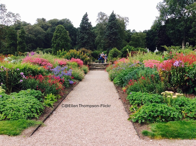 Great Houses and Gardens of Cheshire 