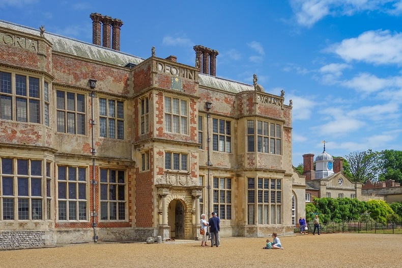 Felbrigg Hall, Bluebells & Sheringham