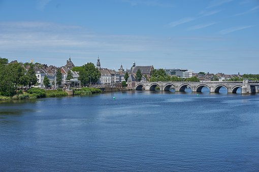Valkenburg, Maastricht & The Three Countries Viewpoint 