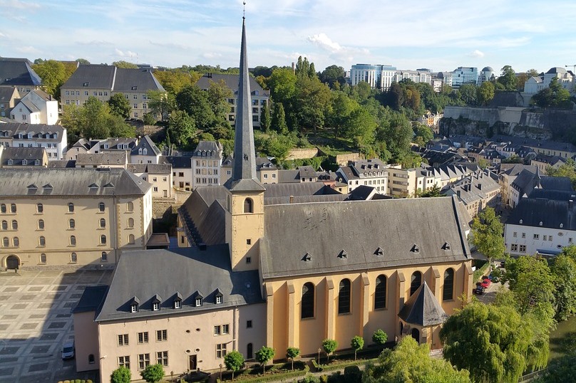 Luxembourg & The Veiner Nëssmoort Nut Festival 